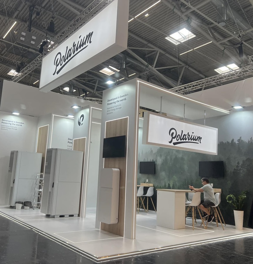 white booth